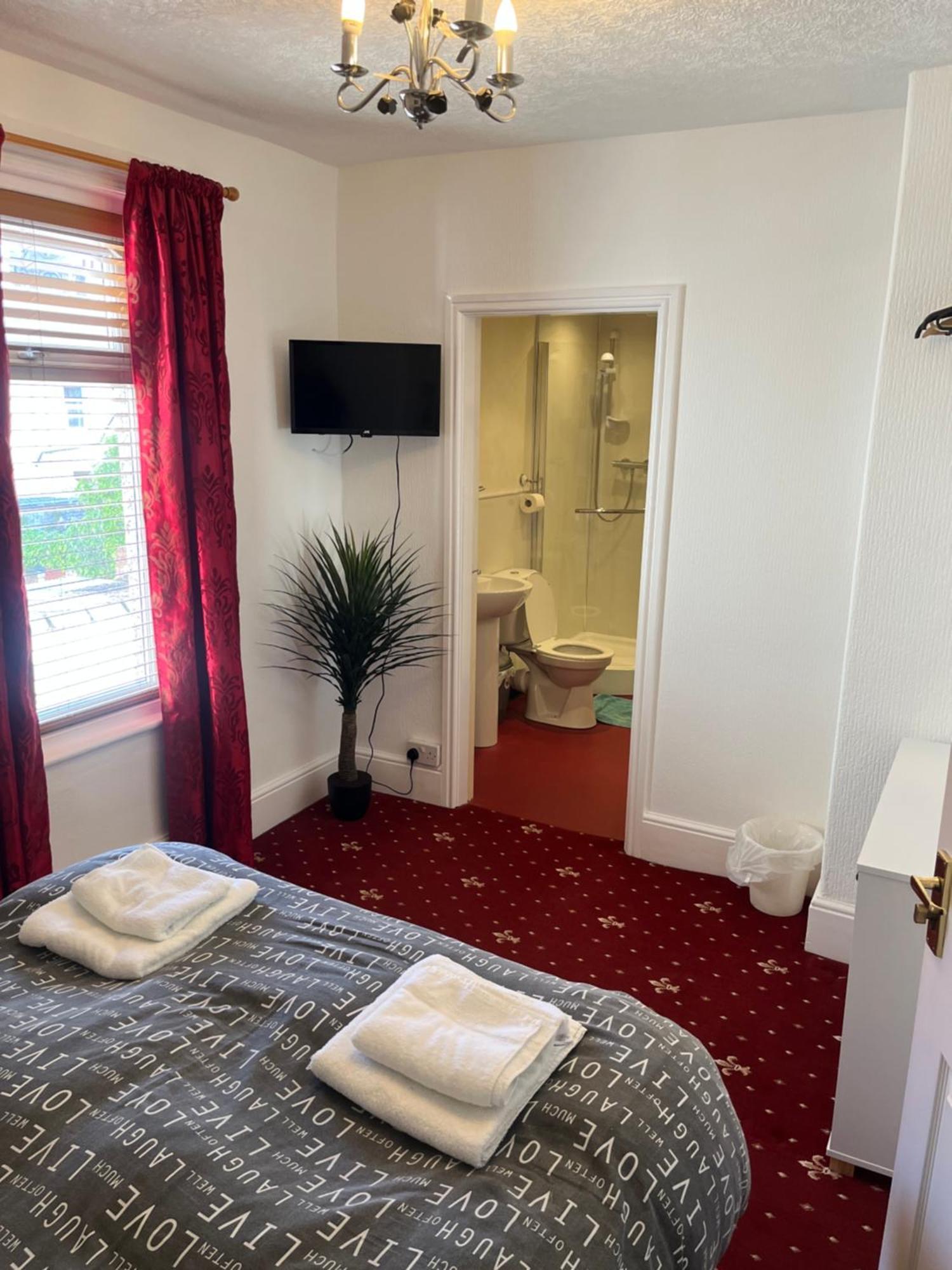 Marston Town Centre Villa Blackpool Exterior photo