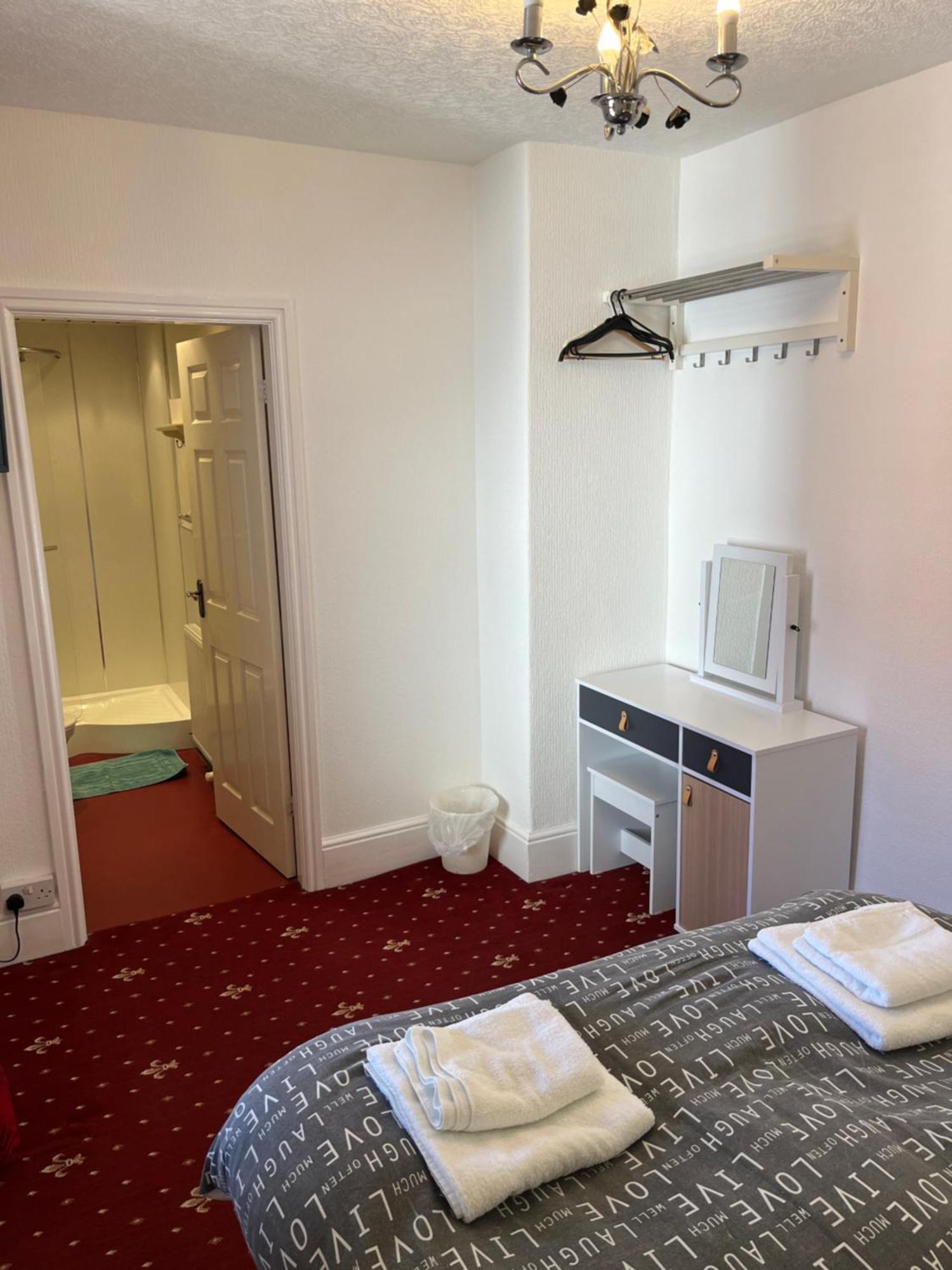 Marston Town Centre Villa Blackpool Exterior photo